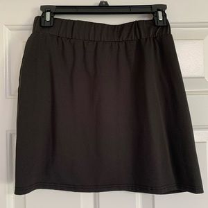 black tennis skirt